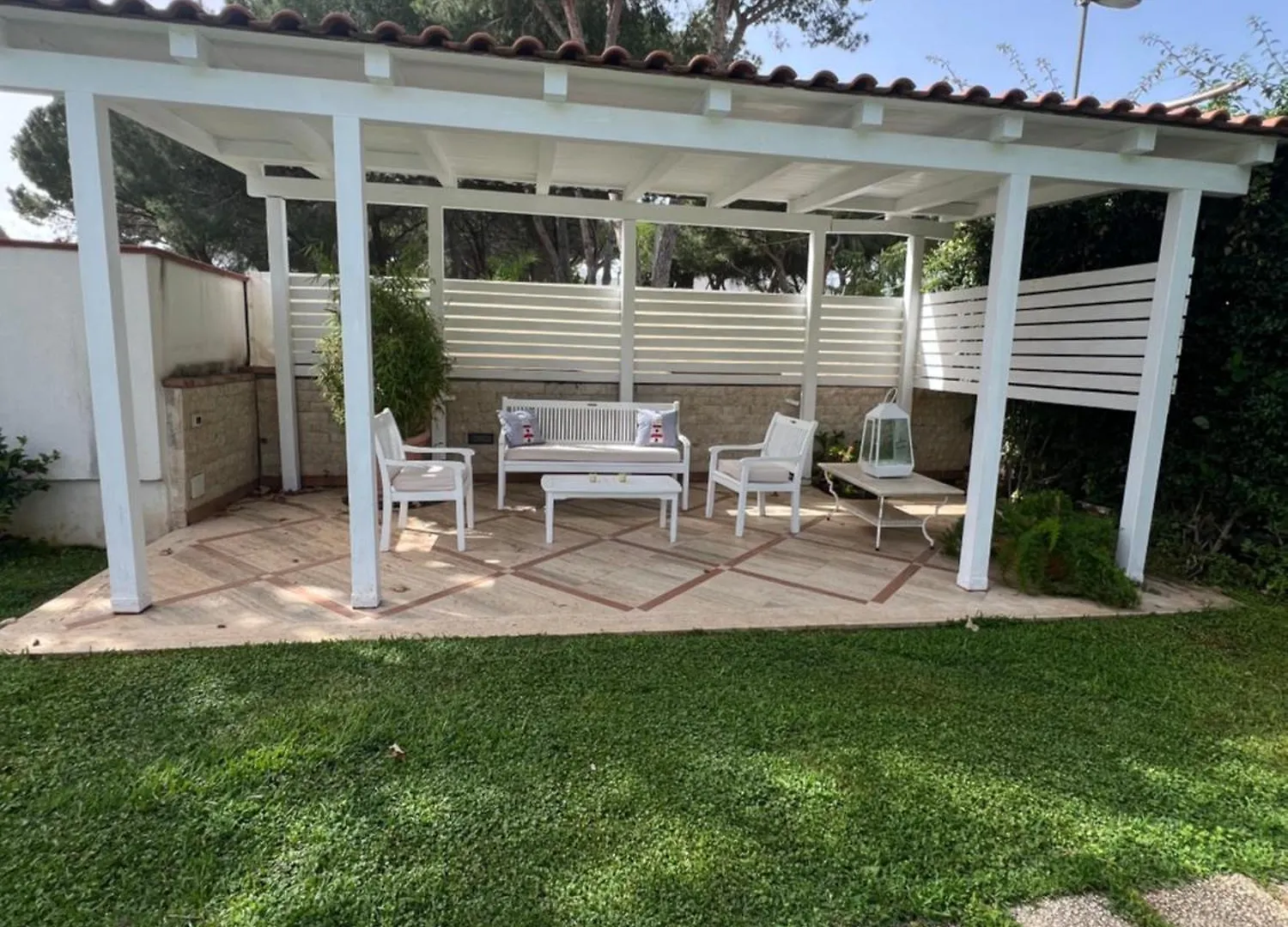 Villa Losanna Mondello 0*,